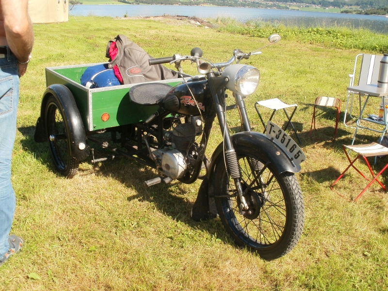 P8100011 (800x600).jpg