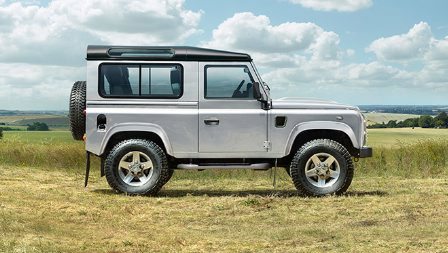Land Rover Defender 90.jpg