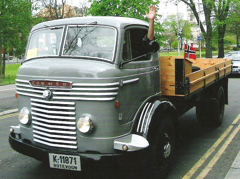 1958 Flott restaurert Commer last.jpg