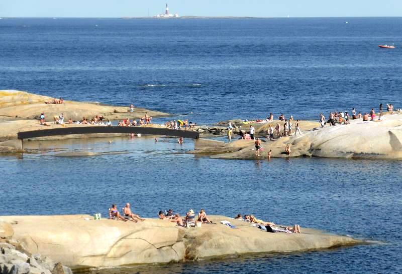 Badeplass på Verdens Ende og Ferder Fyr.jpg
