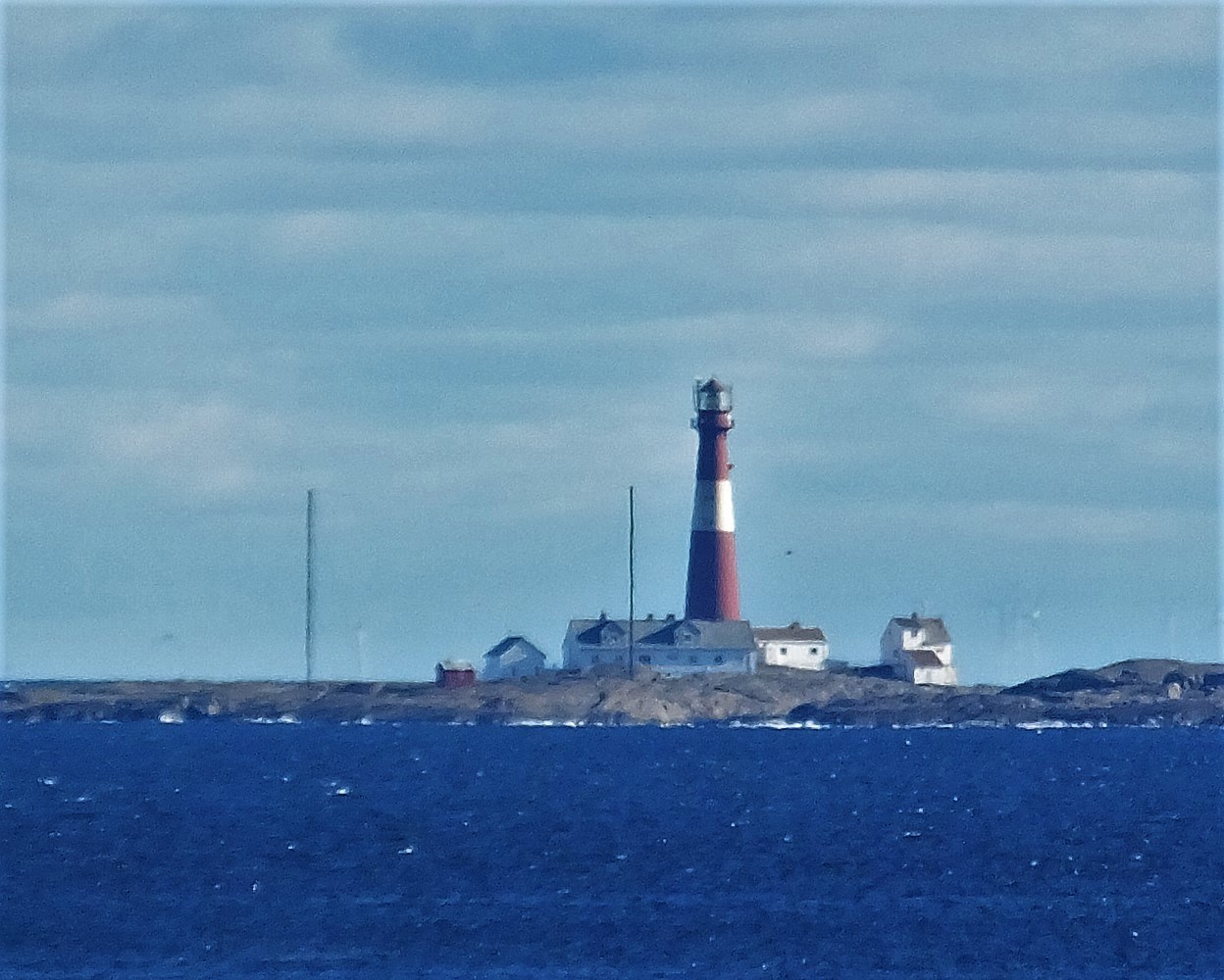Færder fyr sett fra Verdens Ende.JPG