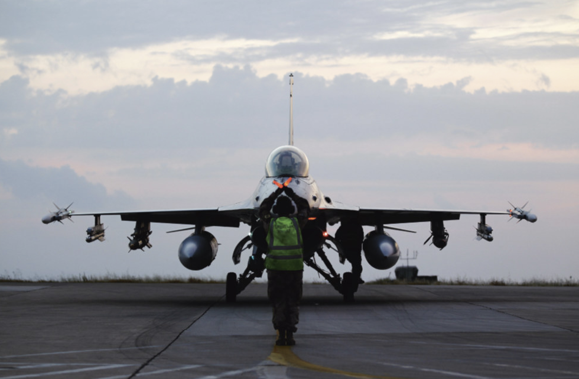 10 år siden norske F-16 fløy over Libya.