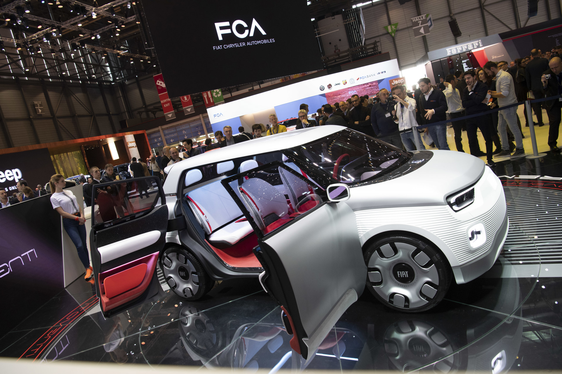 190305_Fiat_Fiat_Concept_Centoventi_6.jpg