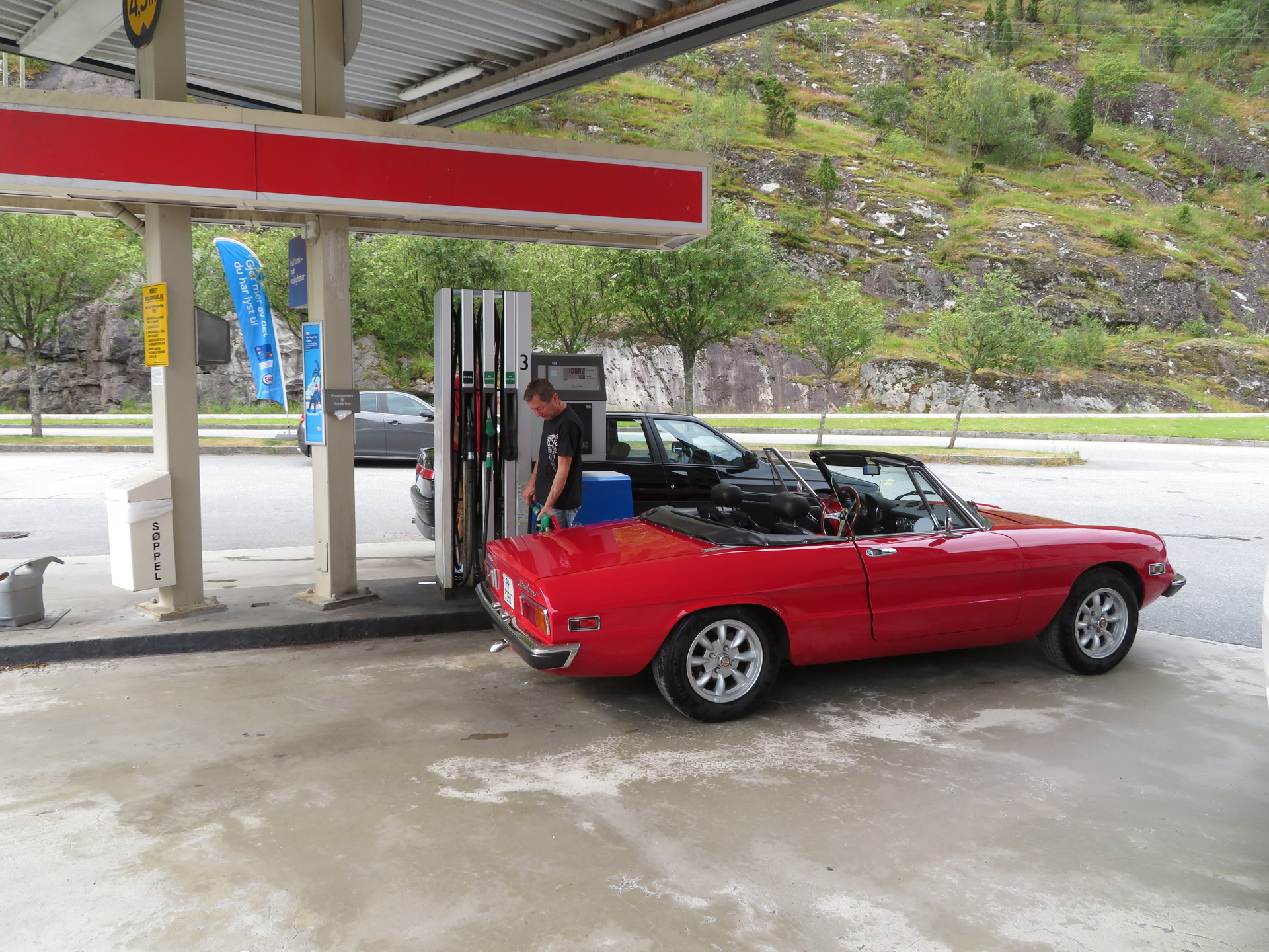 Drivstoff og samling før kjøretur (4).JPG