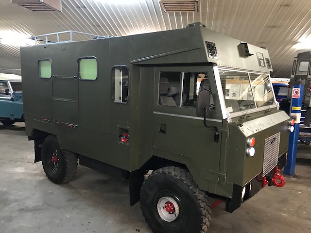 LR 101 Ambulance.jpg