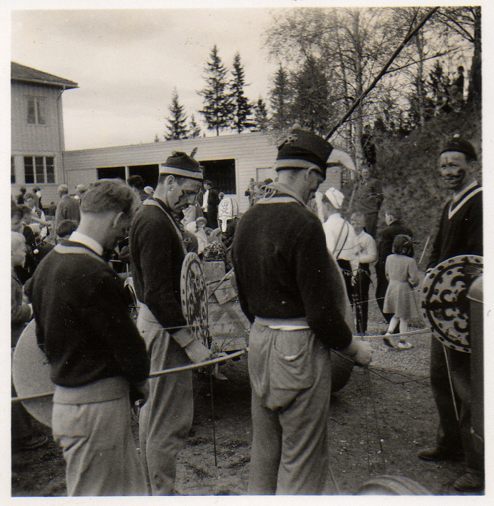 1954-5.jpg