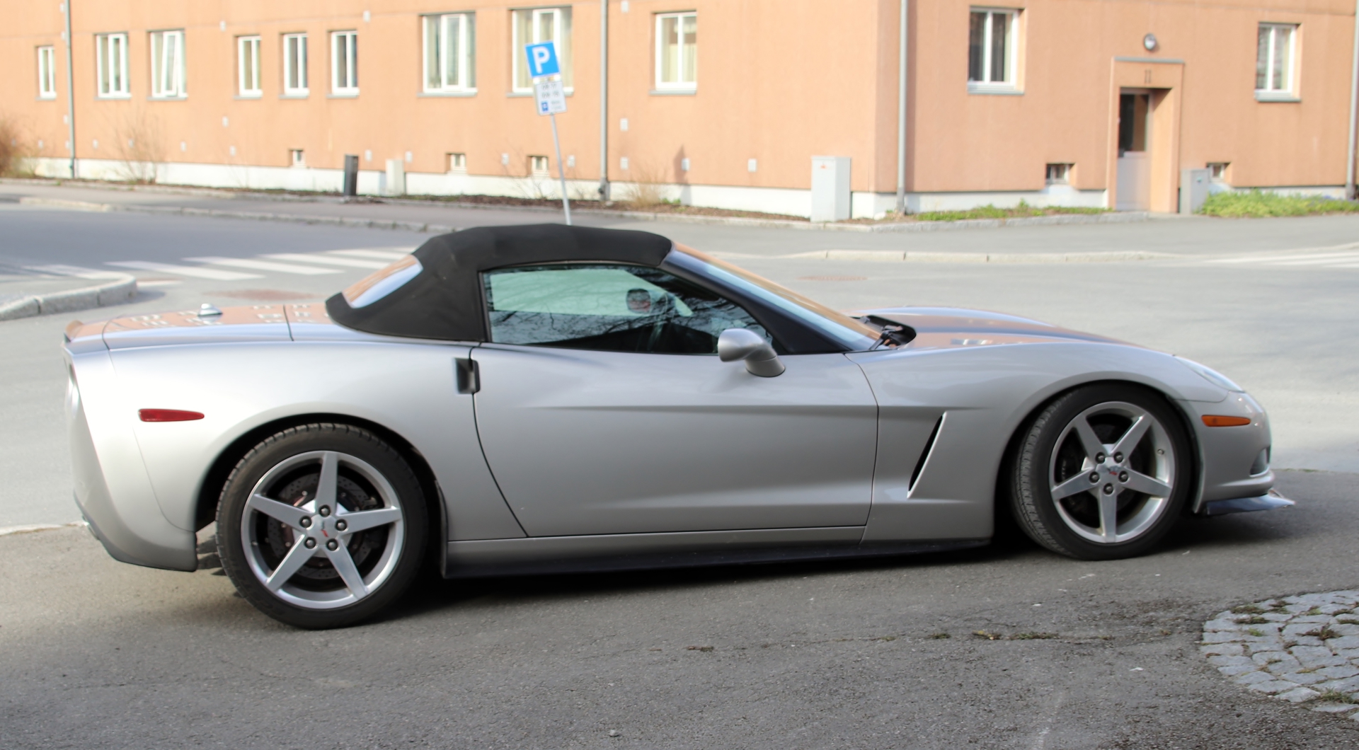 10 Corvette.JPG