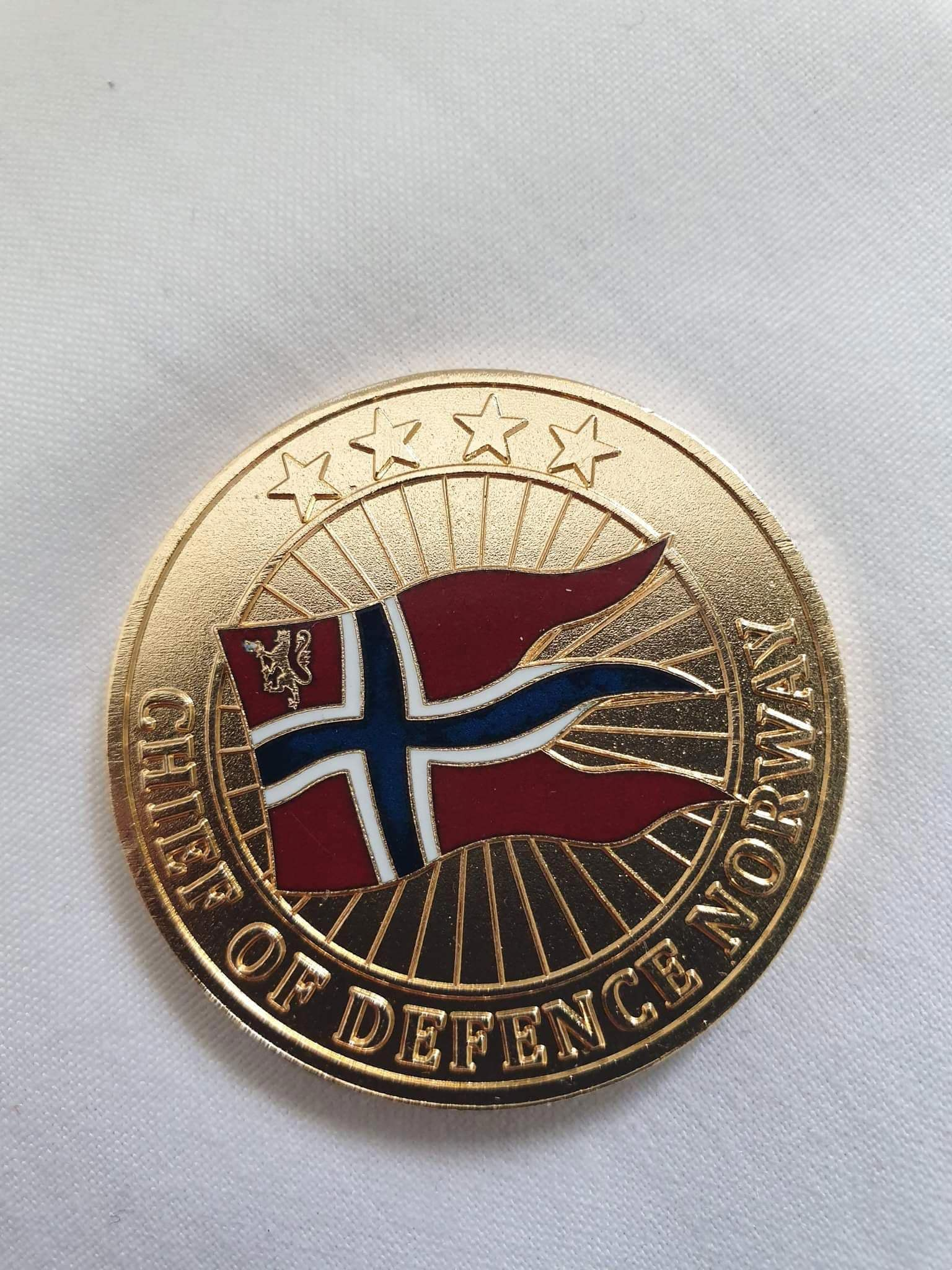 Coin tildelt Ole Vikre 3 juni.jpg