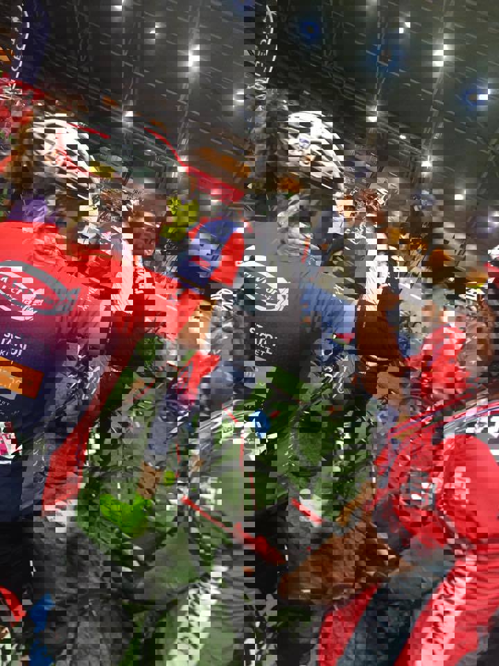 13428467_606056086220294_1512321195442305423_n.jpg