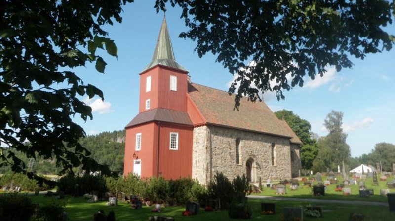 Olsokfeiring i Lunden ved Hedrum kirke 