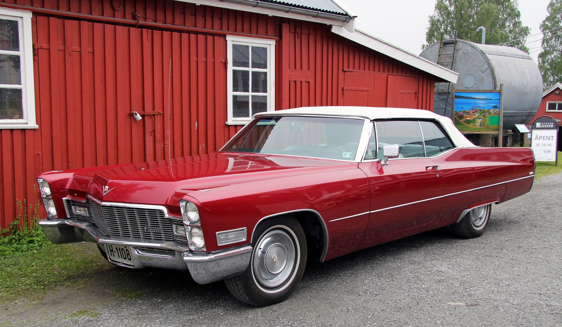 075-1968 Cadillac DeVille convertible 02. Eier- me