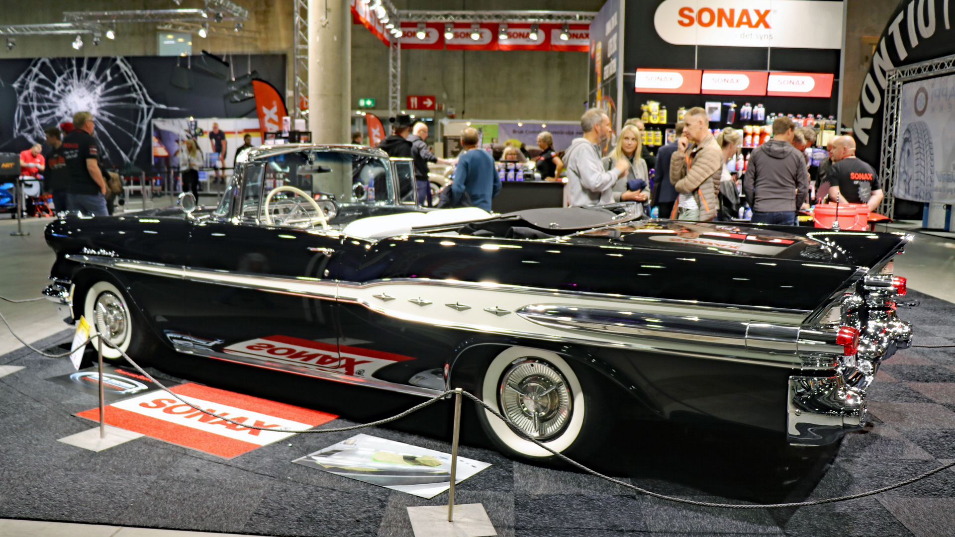 001-1957 Pontiac Star Chief convertible 05, Eier-m