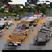 183773_188325454533717_7786993_n.jpg