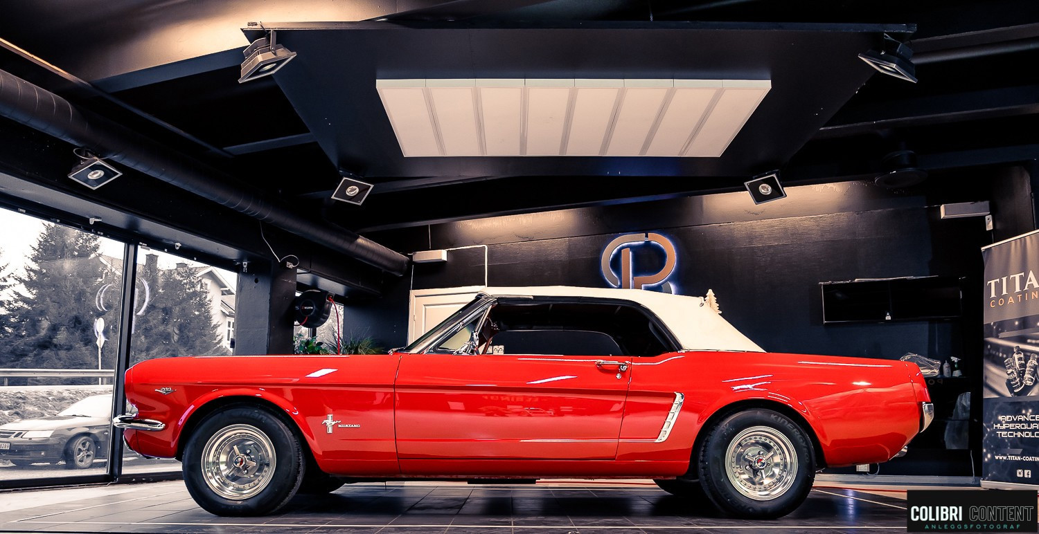 422-1965 Ford Mustang convertible 02. Eier- medlem