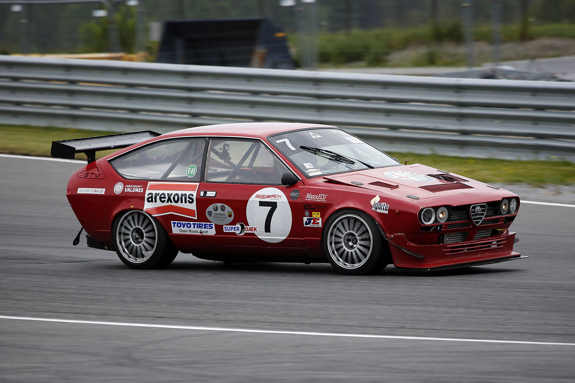 2CI220611-193.jpg