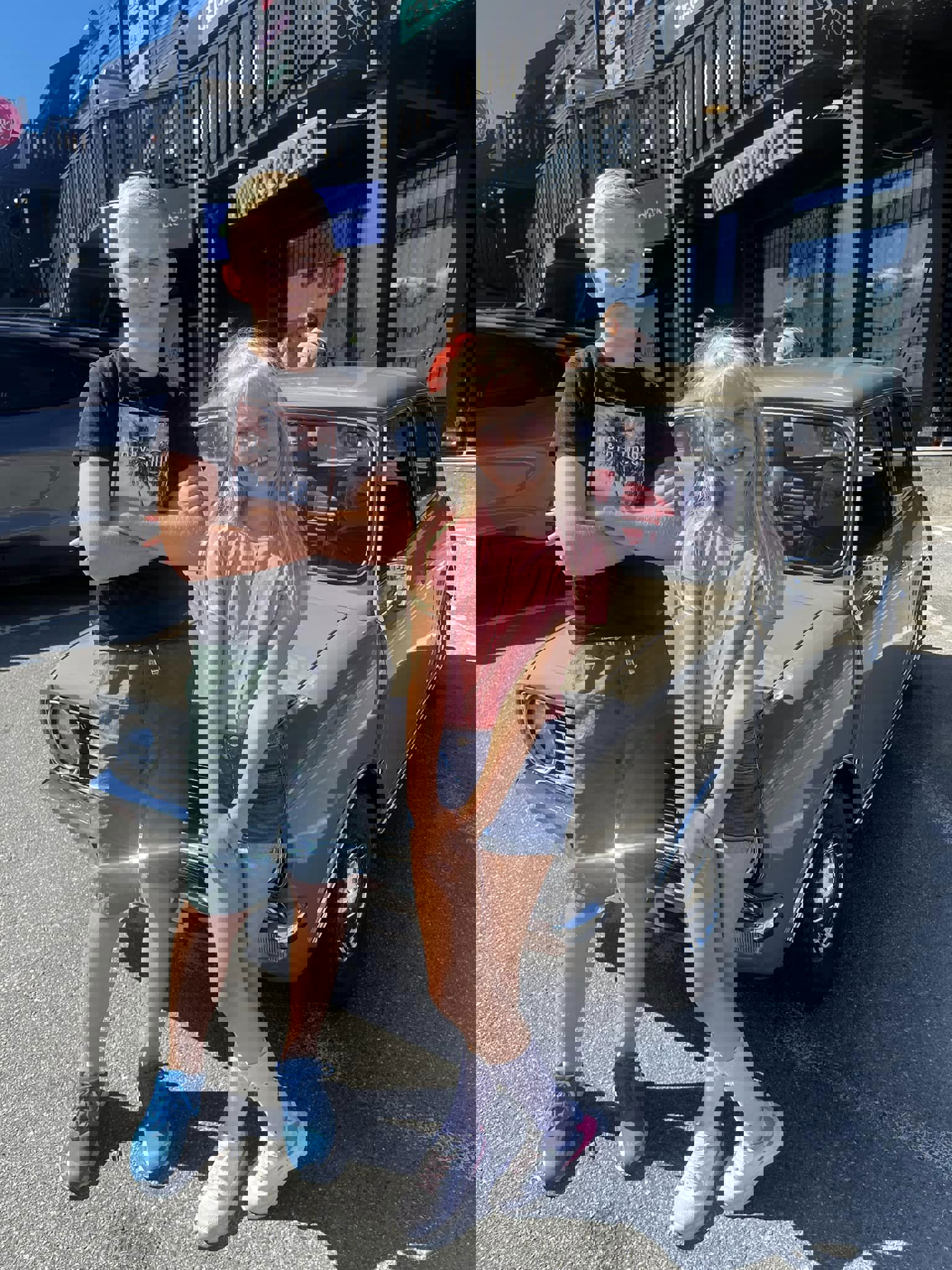 296344945_10166668773555471_4941321356328164784_n.