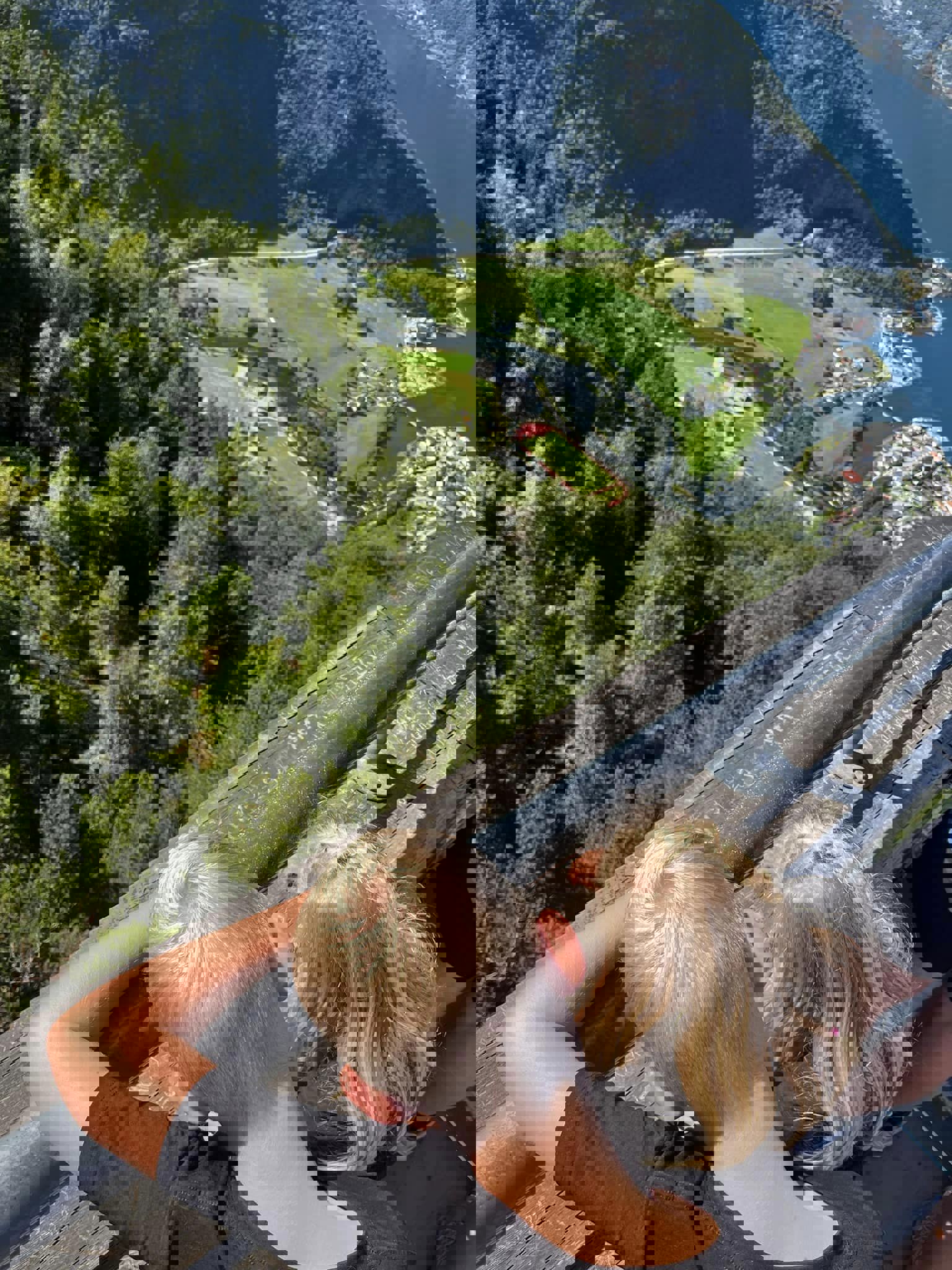 296594169_10166668776005471_4261554867395300399_n.
