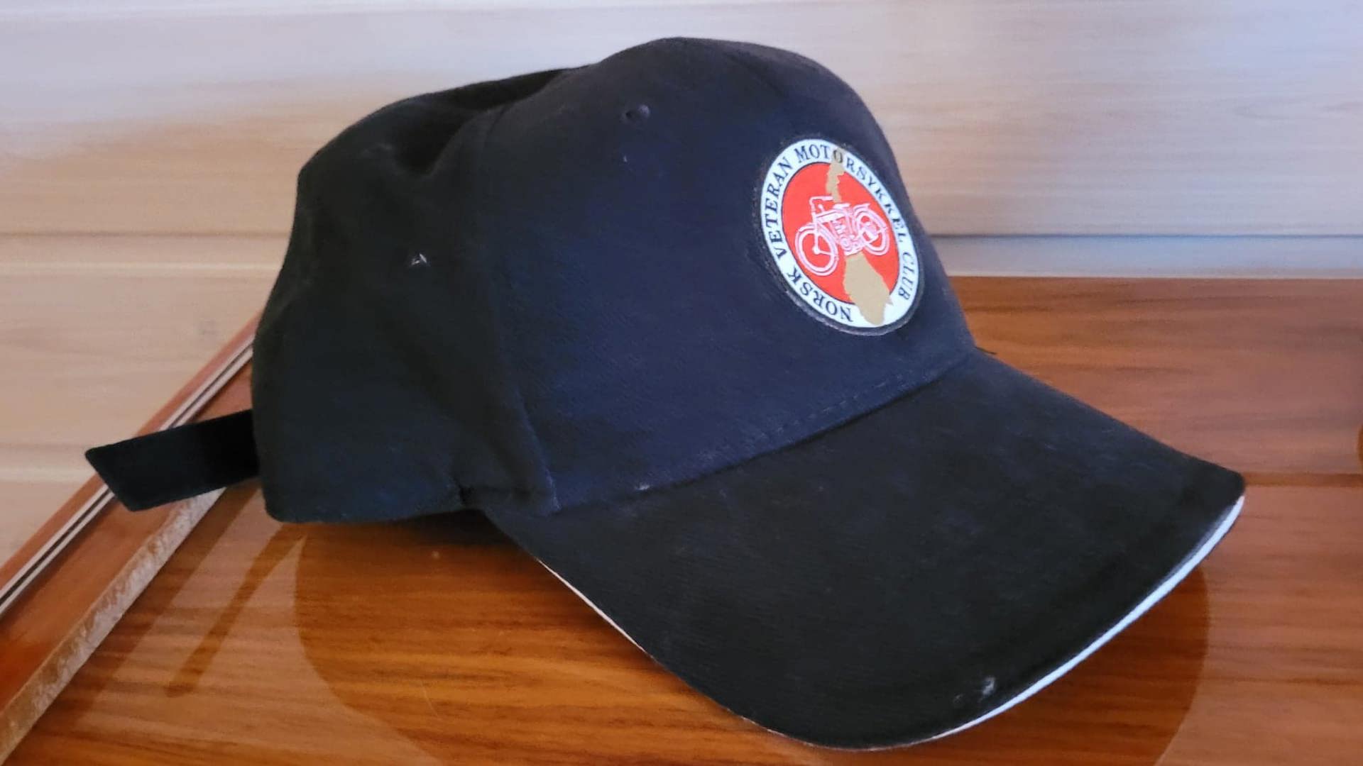 Caps.jpg