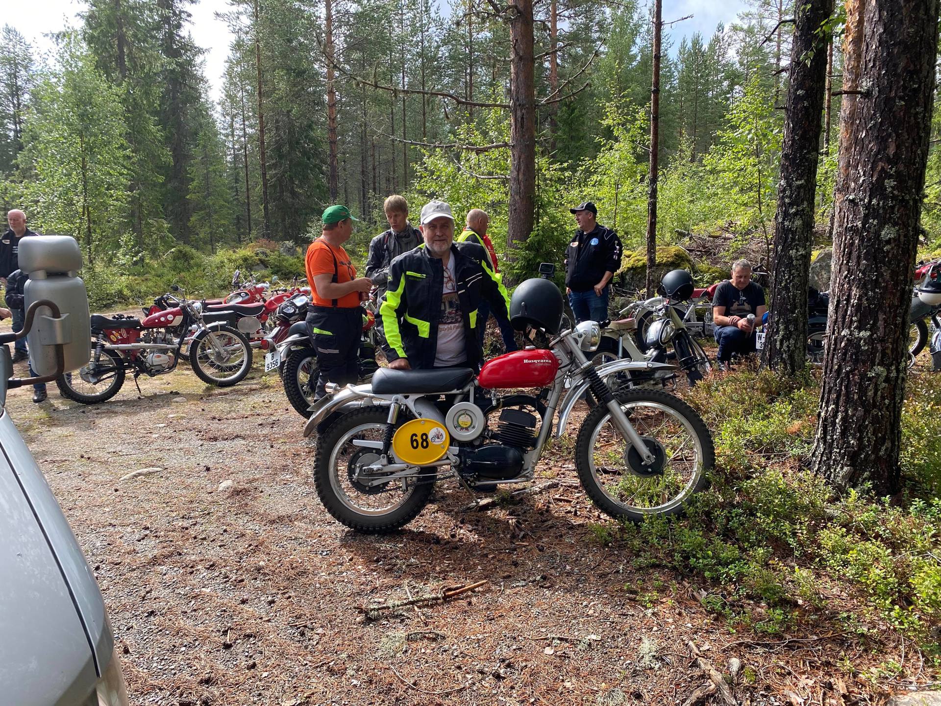 Lars Dahlø bak sin Husqvarna 250cc.jpg