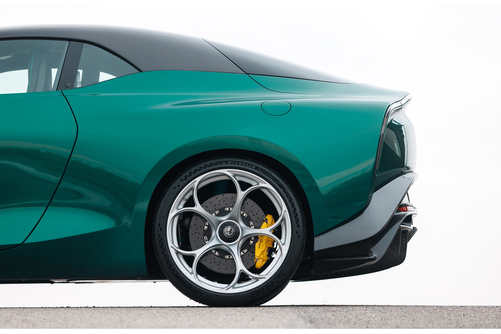 10_Alfa-Romeo_GiuliaSWB_Zagato.jpg