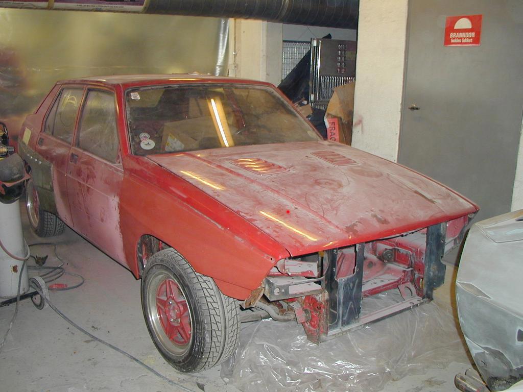 Alfa_75T_Omb_03.jpg