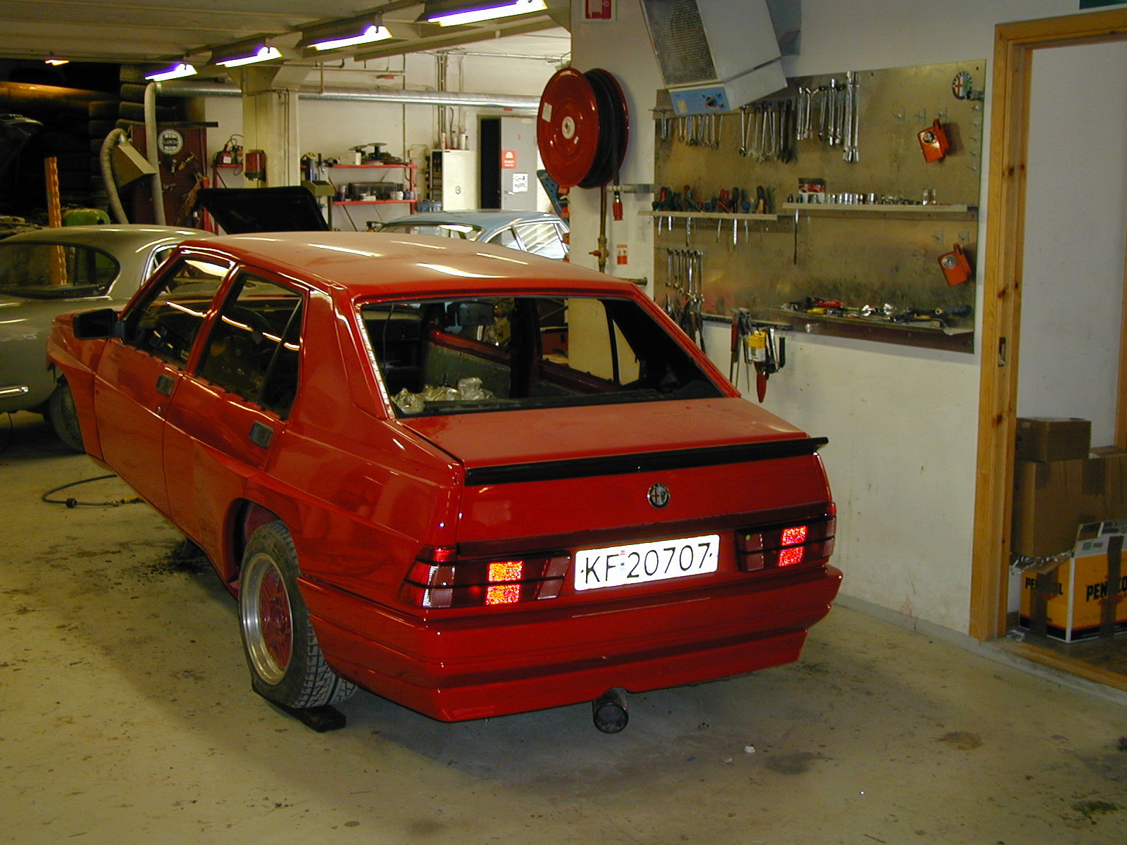 Alfa_75T_Omb_16.jpg