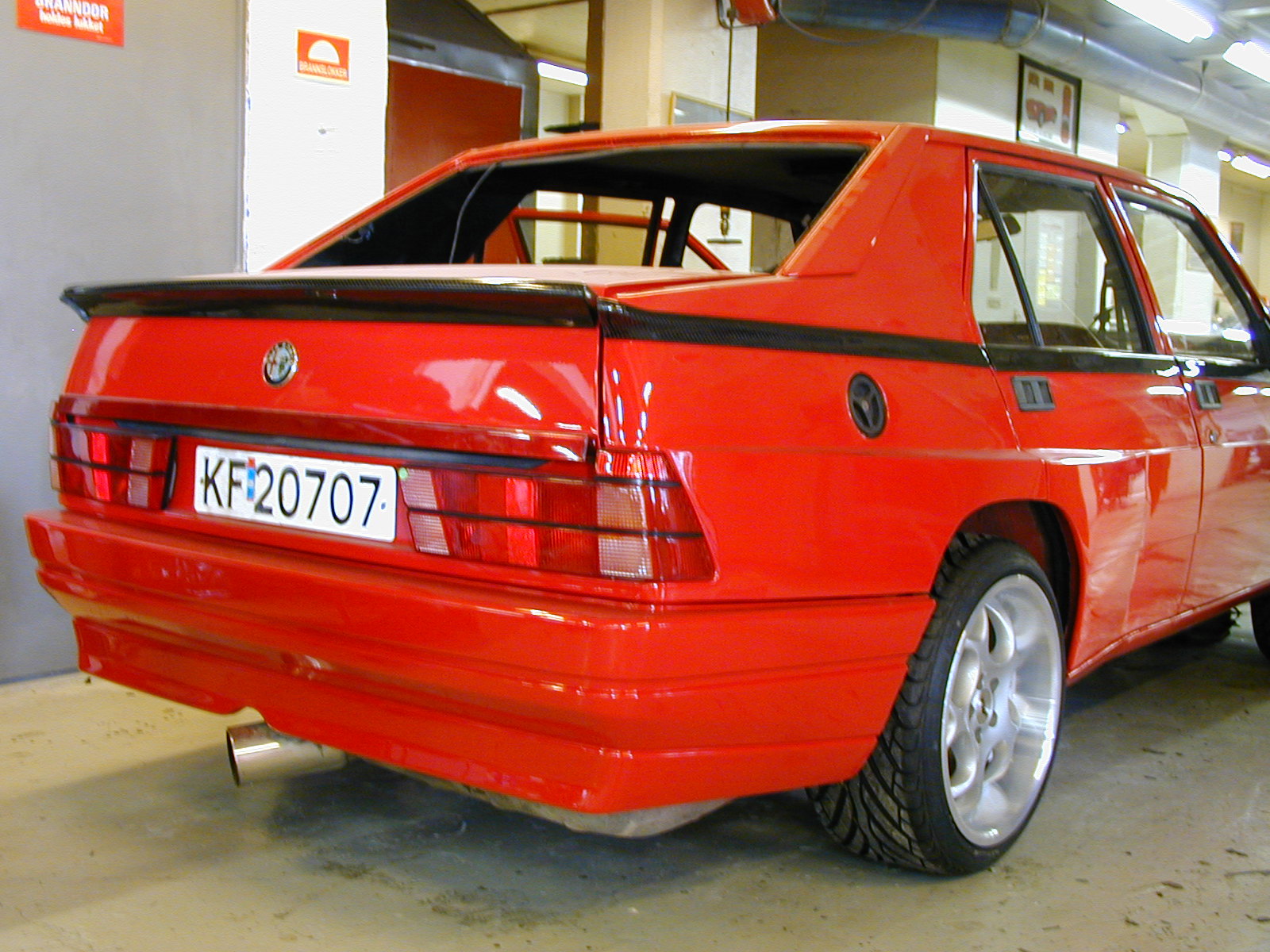 Alfa_75T_Omb_25.jpg