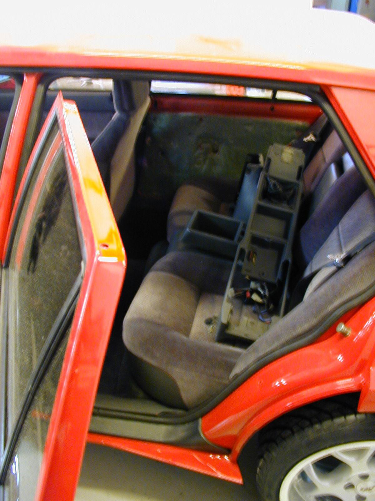 Alfa_75T_Omb_30.jpg