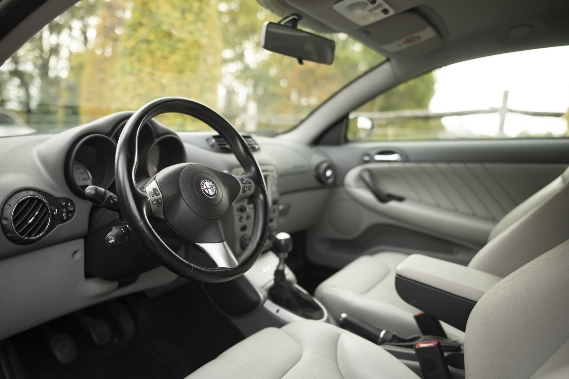 2x Alfa Romeo GT 3.2 Highres_15.jpg