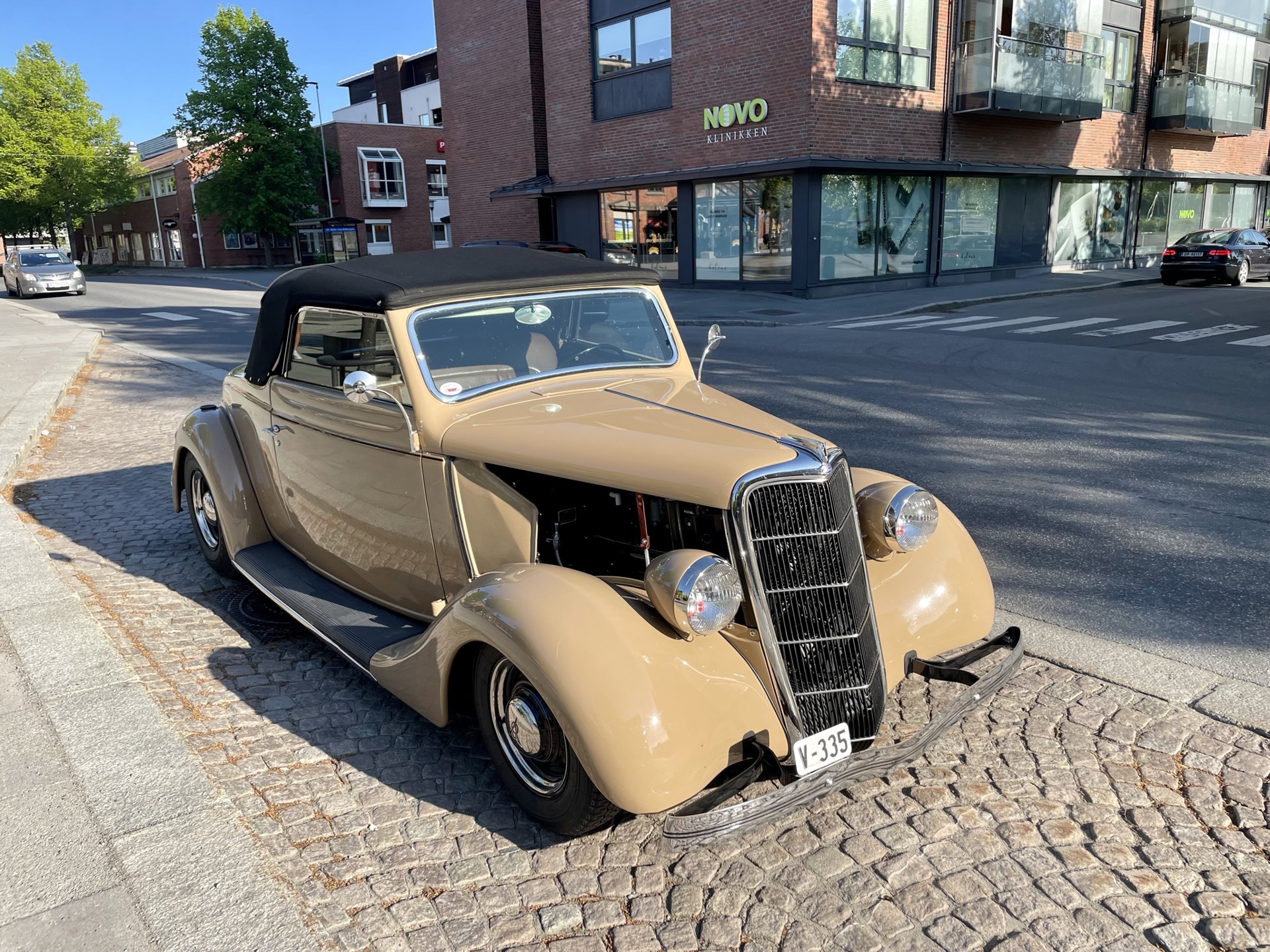 2023-05-30_Cars & Coffee Byrommet_06_JOF.jpeg