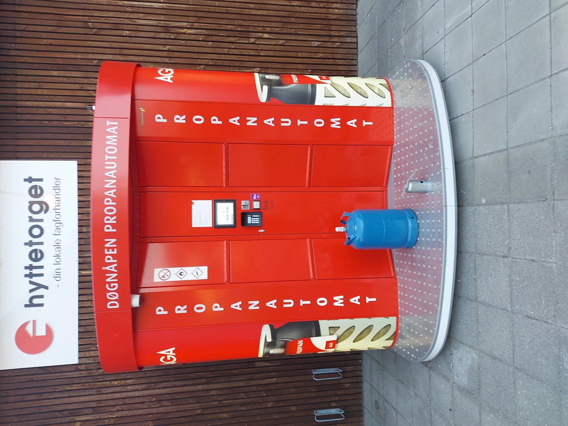 Propanflasker med industrikobling i automater