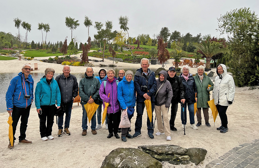 Pinseturen 2023: Regntøy og paraply på palmeøya