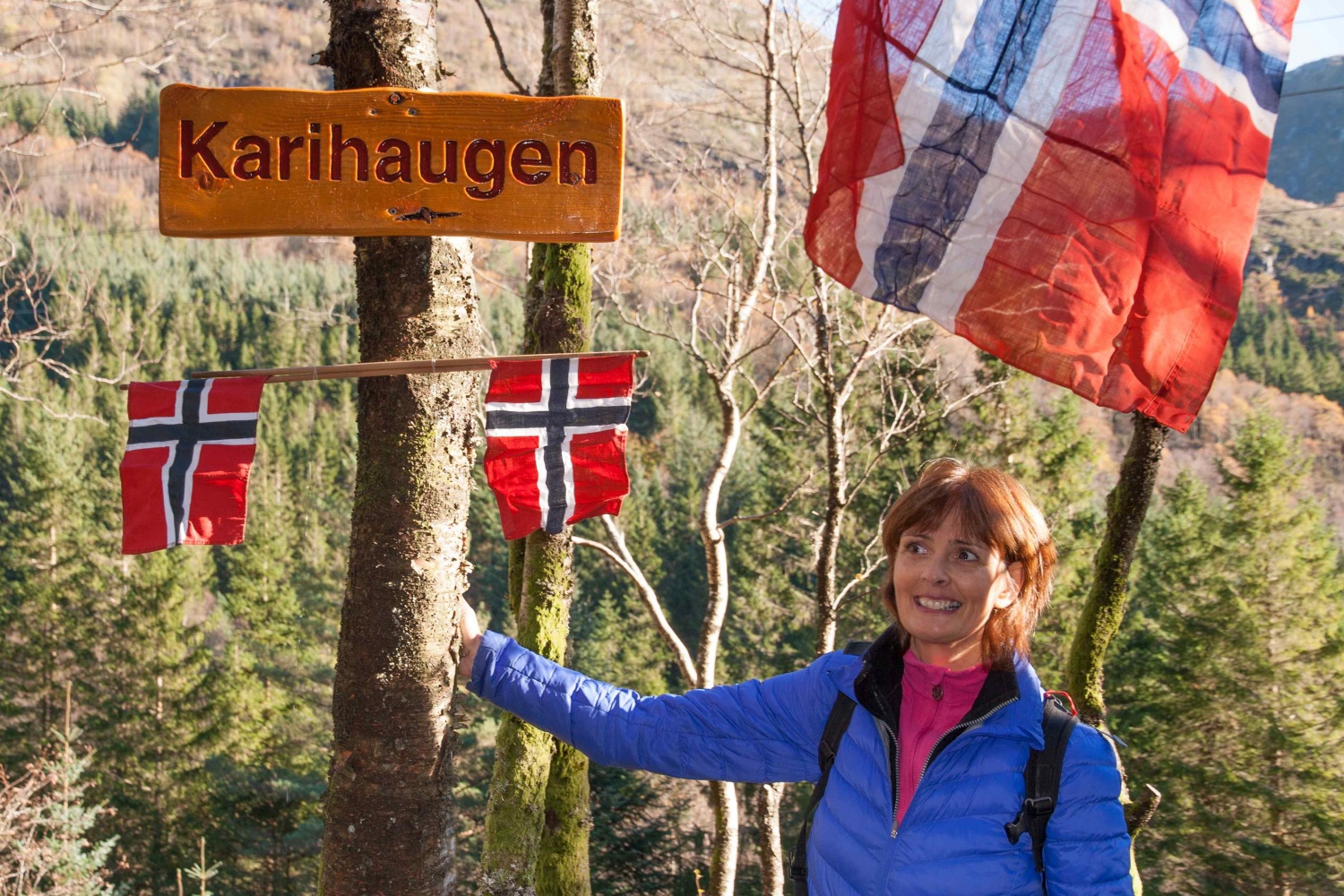 Karihaugen navngis av Kari Kobeltvedt.jpg