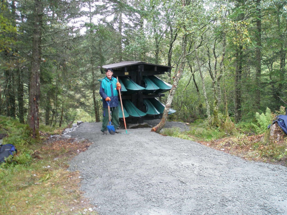 Kanoer til lei ved skomakerdiket . NCC barnas bygg