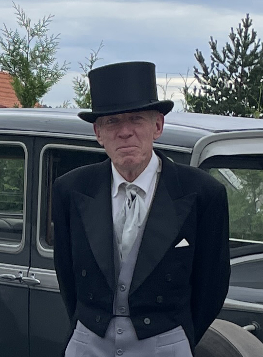 Ole Martin Manvik style=