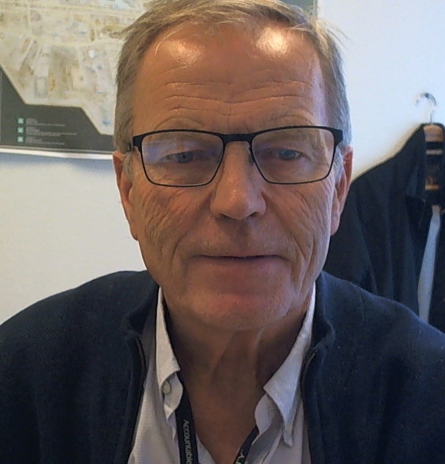 Oddvar style=