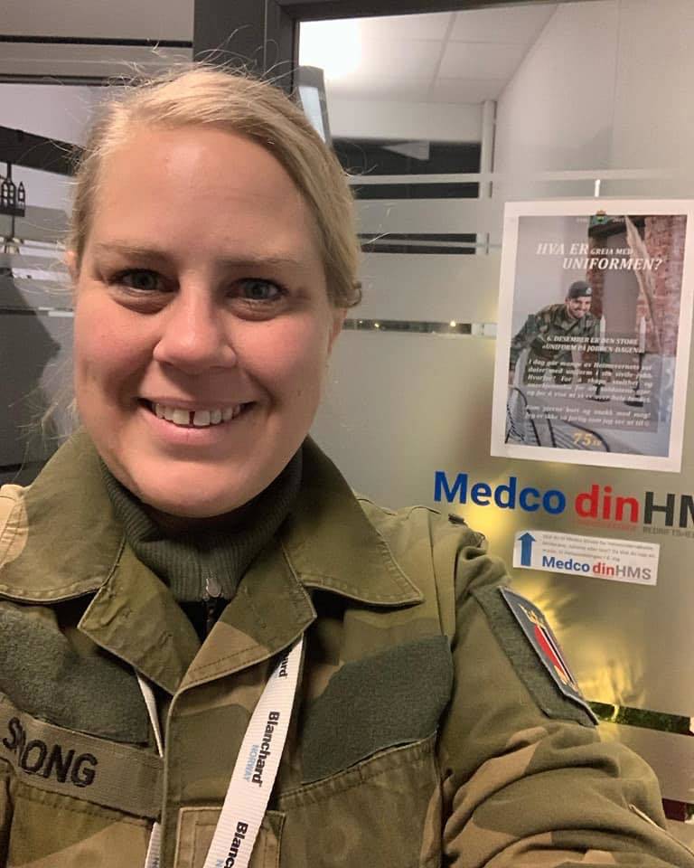 Stefanie Sprong style=