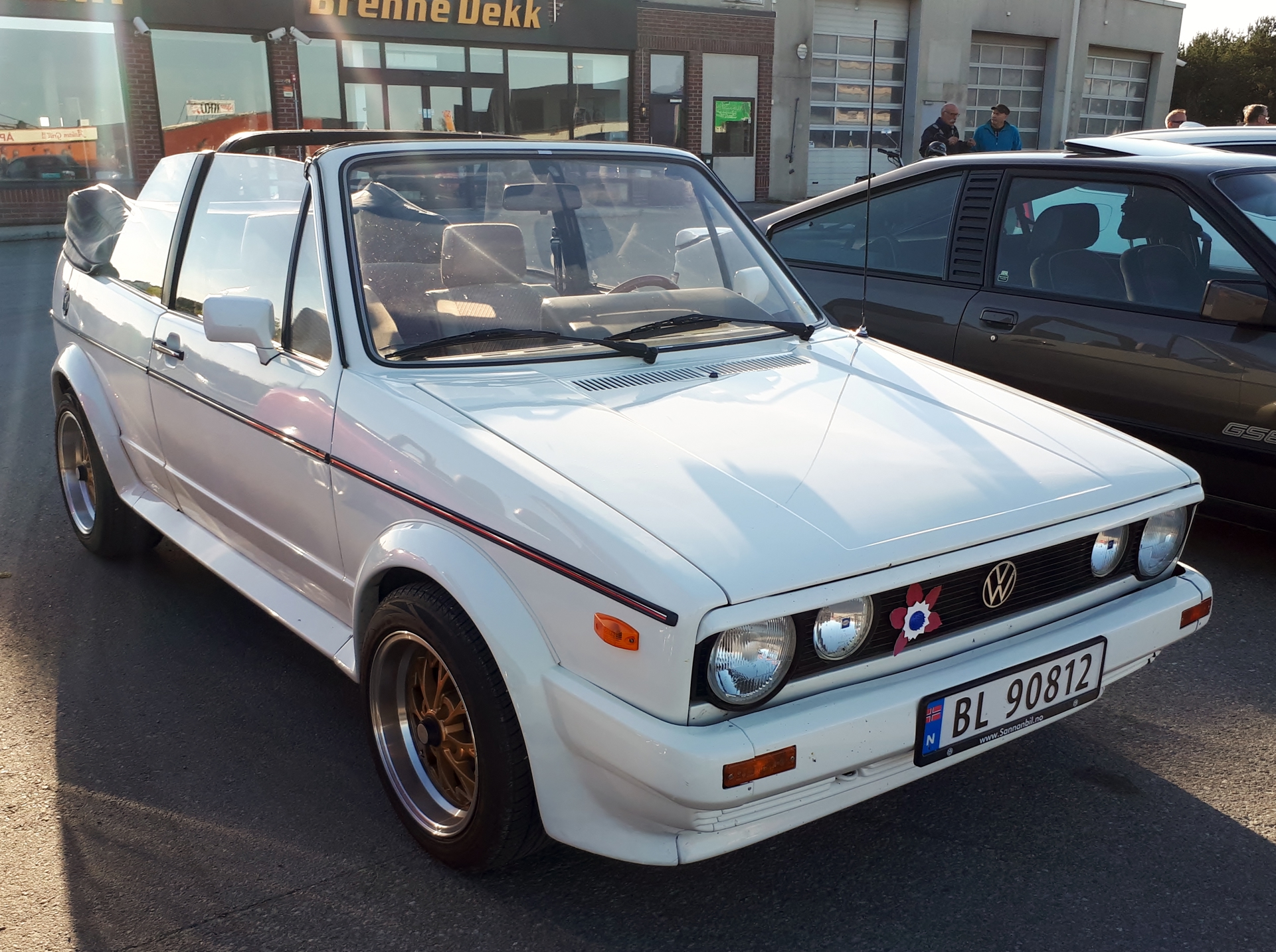 Volkswagen Golf Cab.jpg