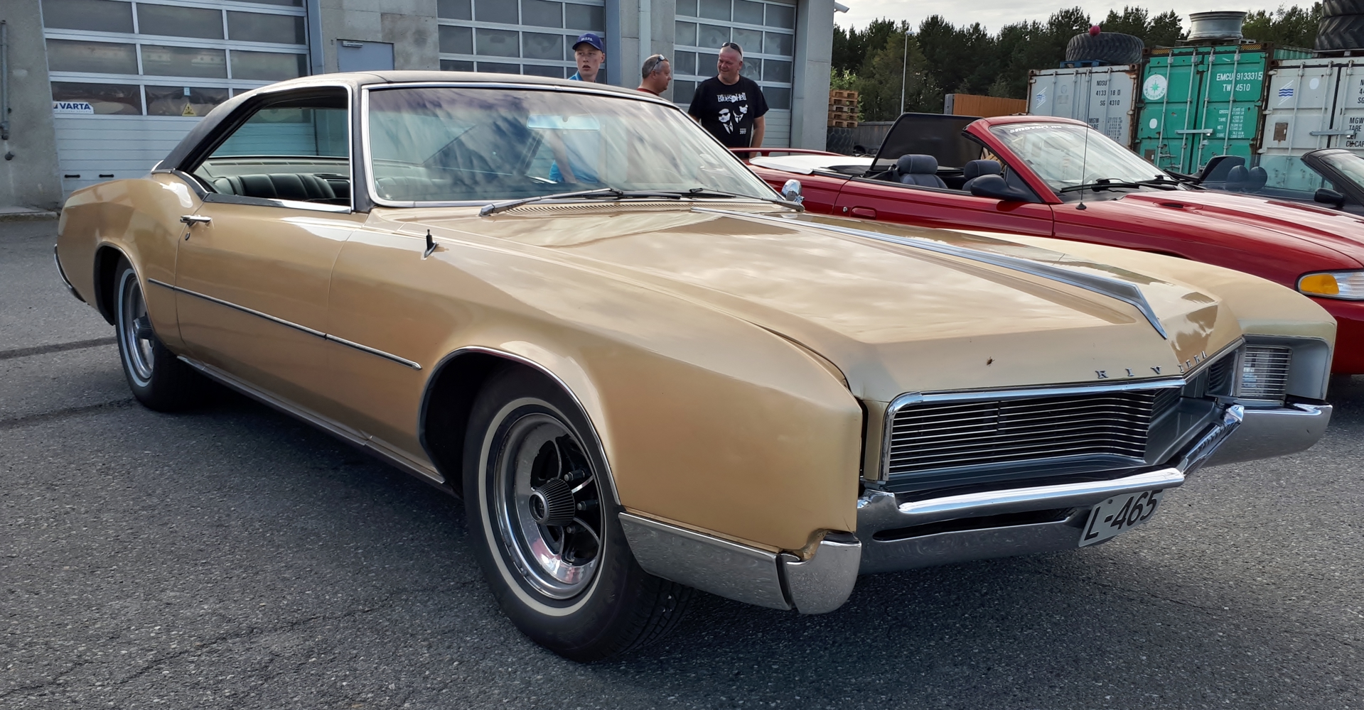 Buick Riviera.jpg