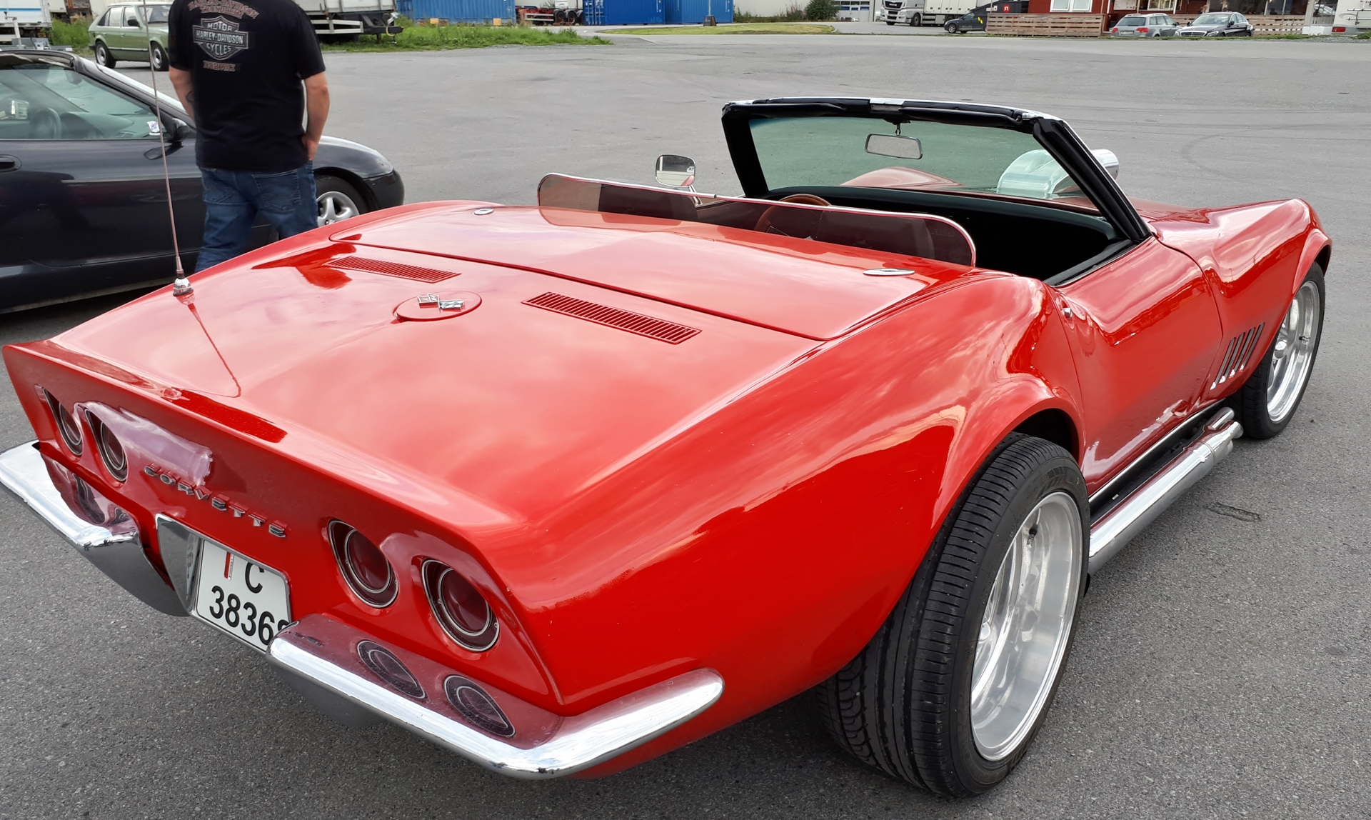 Corvette 68 rear.jpg