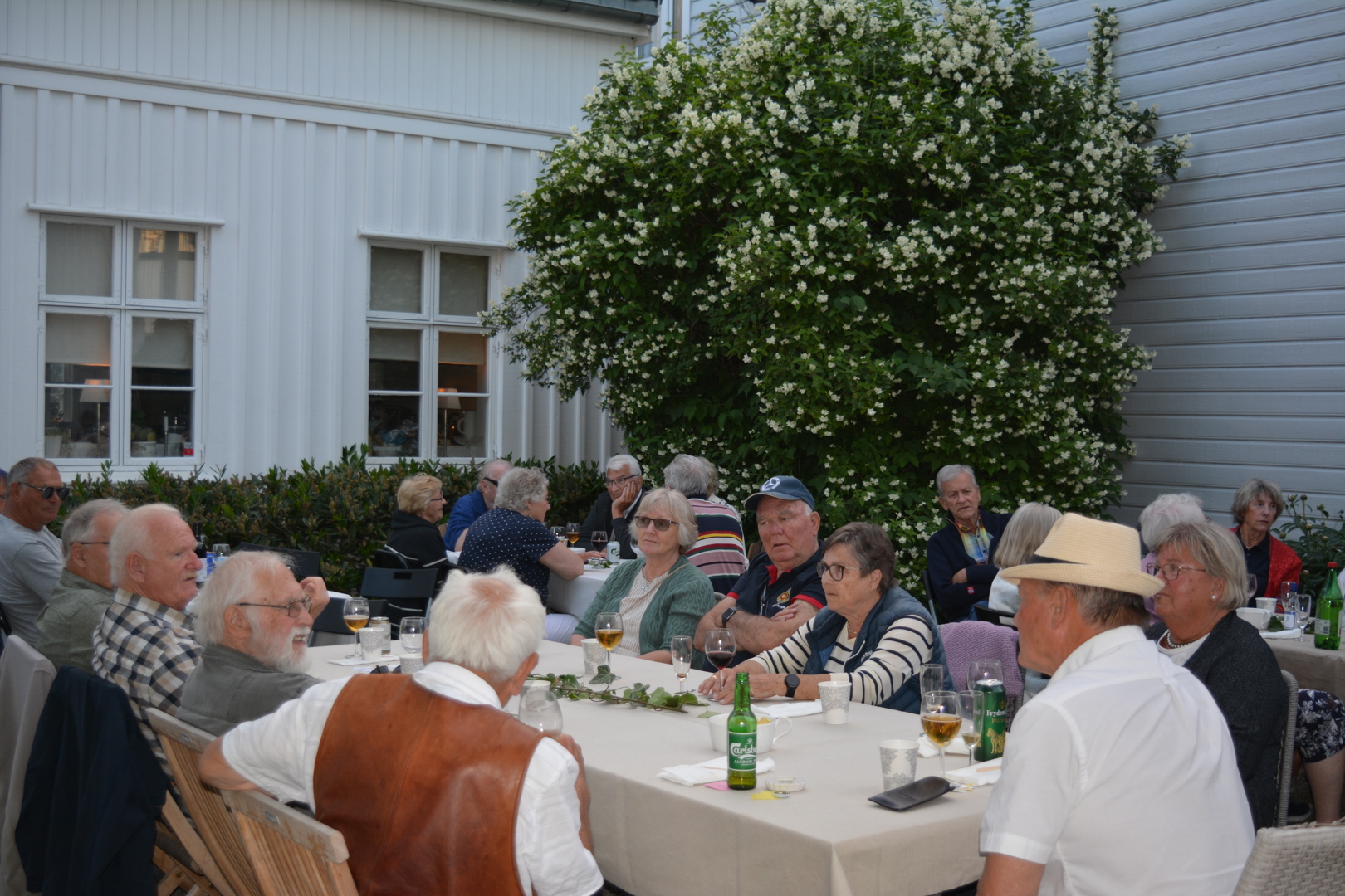 POPULÆR GRILLKVELD OG SOMMERAVSLUTNING